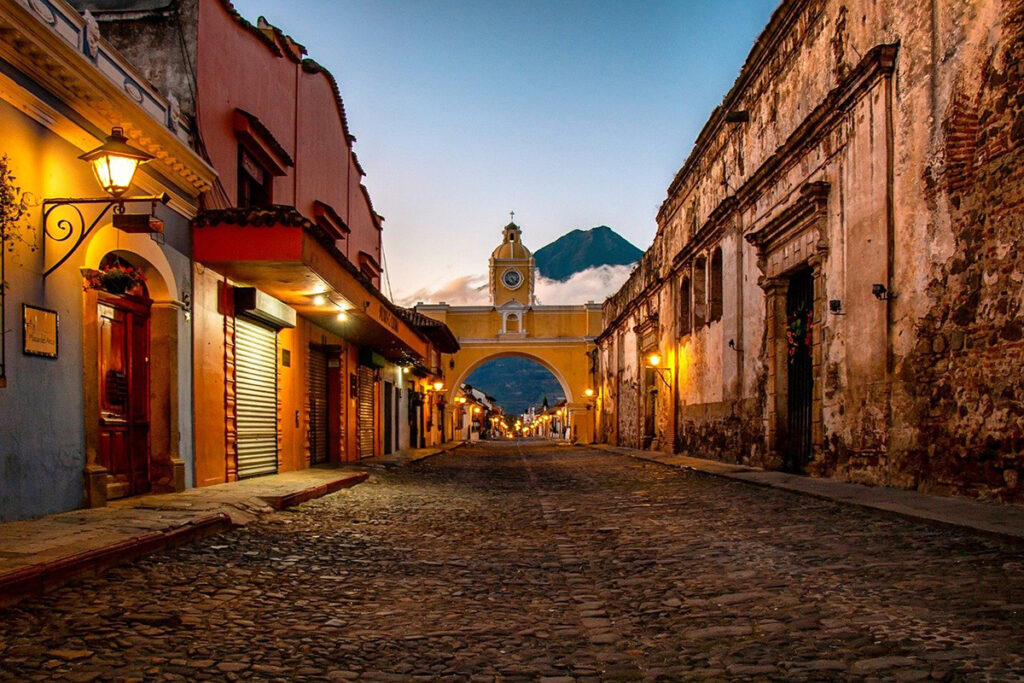 antigua-guatemala-colonial-treasure-and-tourist-paradise