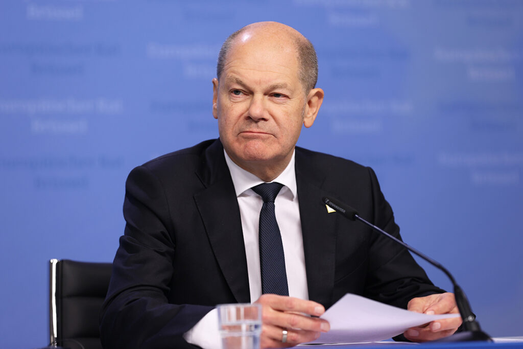 scholz-loses-no-confidence-vote,-germany-heads-to-election