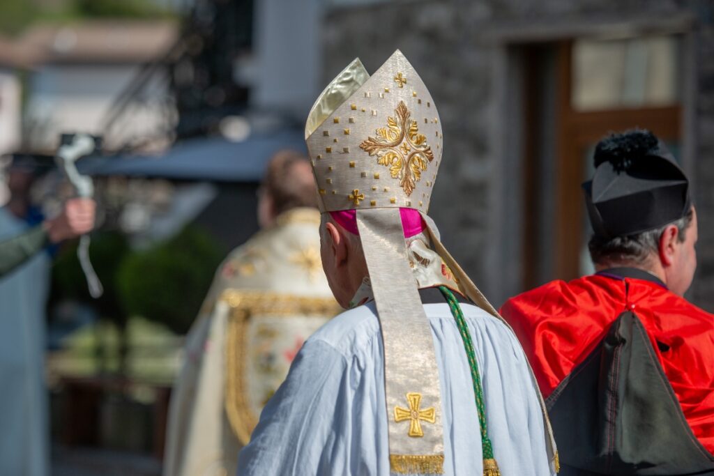 Cardinals-to-Begin-Papal-Conclave-on-May-7