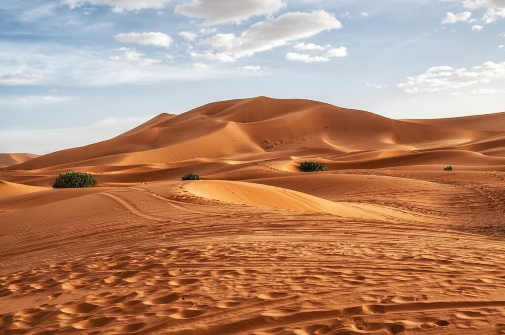 Algerias-Desert-Opens-to-the-Worlds-Travelers