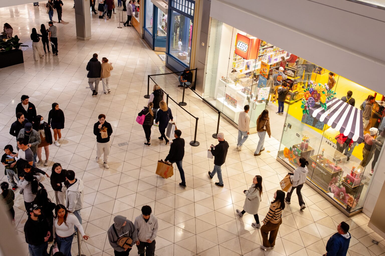 Consumer-Confidence-Rebounds-As-Tariff-Concerns-Linger-in-U.S.-Economy