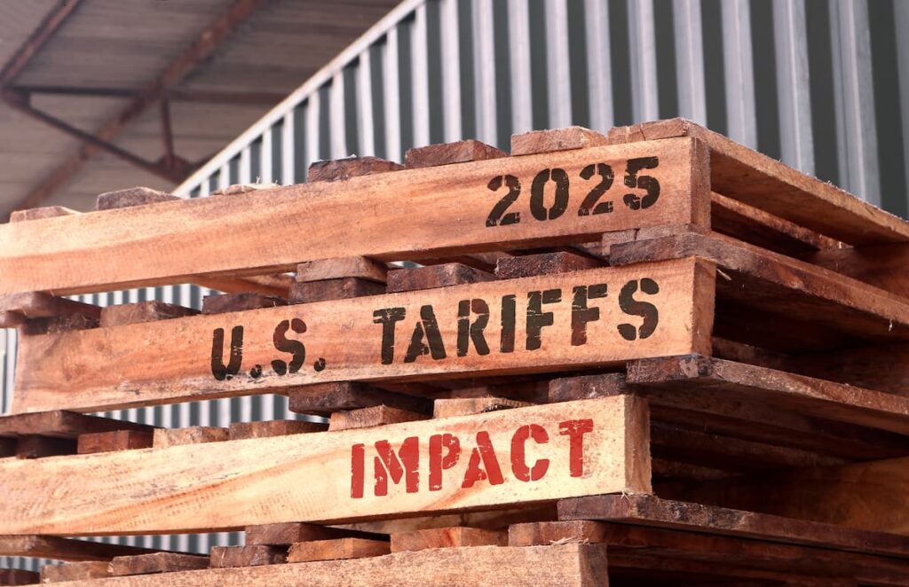 Trumps-Tax-Plan-Faces-Pressure-Amid-US-Debt-Downgrade