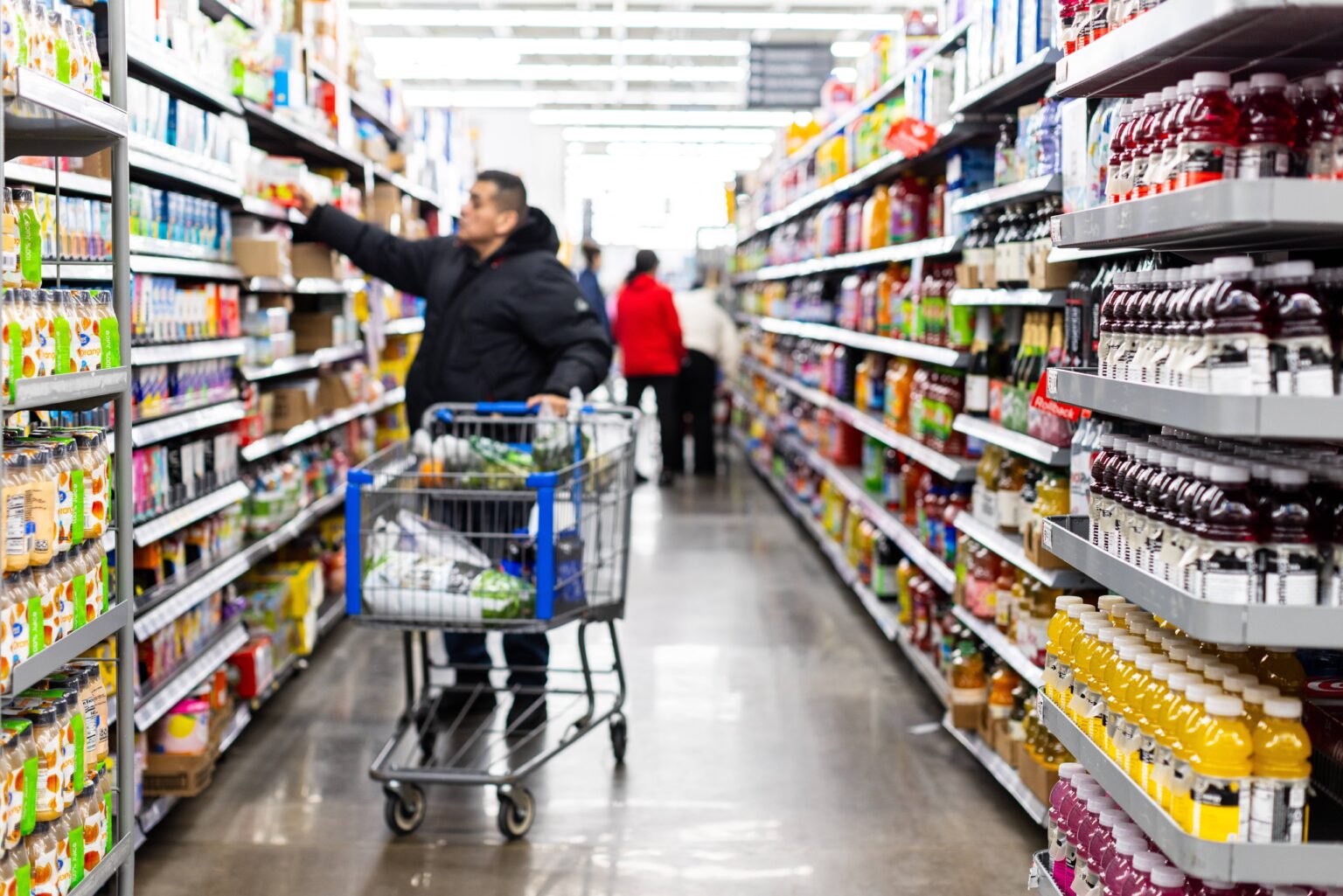 Walmart-Faces-Tariff-Pressures-Amid-Strong-Sales
