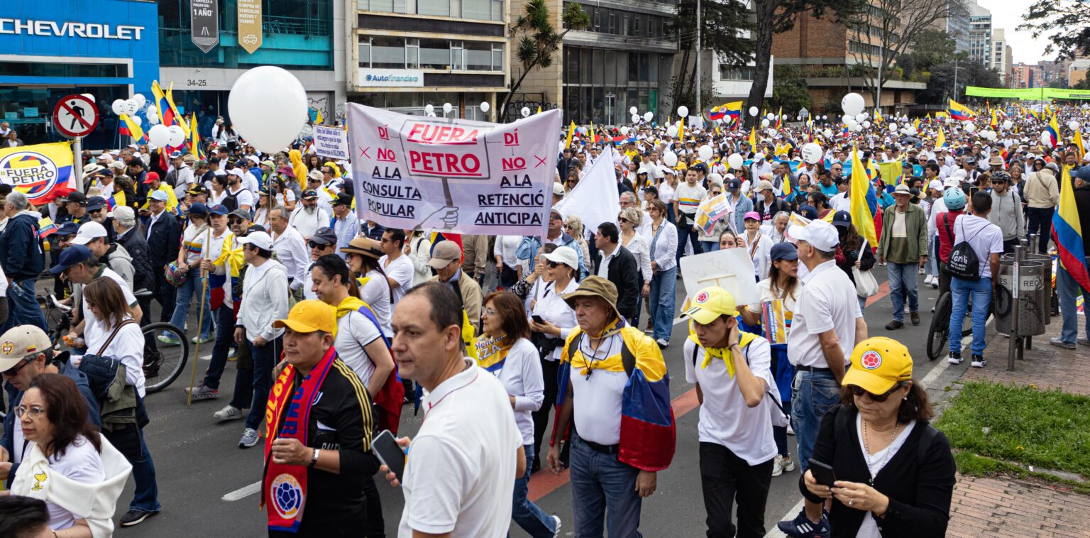 Petro-Plans-Referendum-After-Congress-Stalls-Labor-Reform
