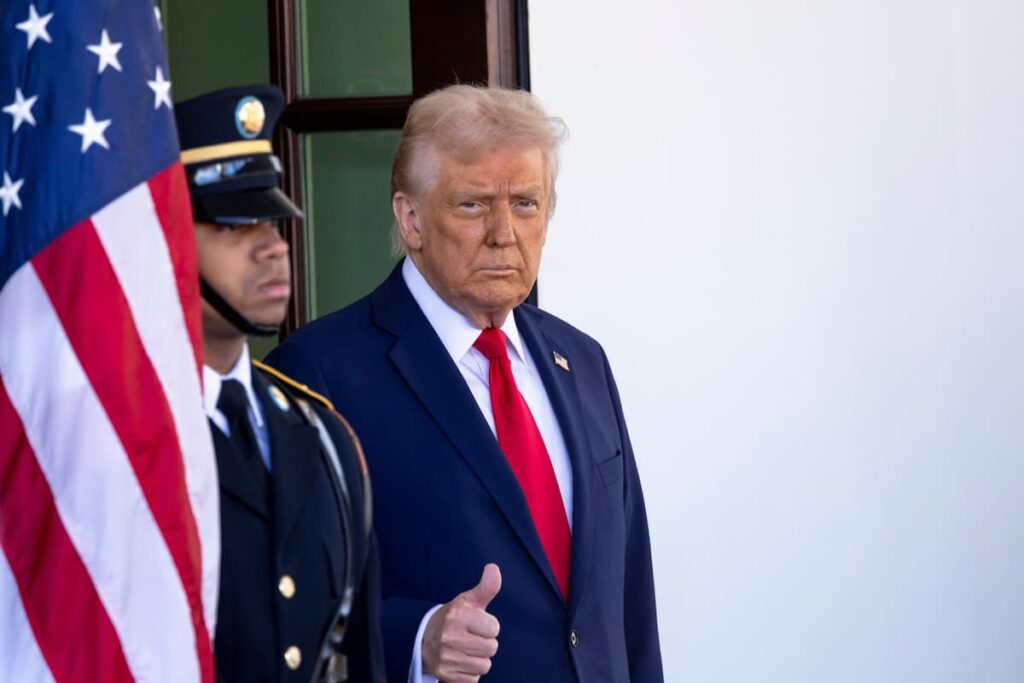 Trump-Faces-Decline-Among-Independent-Voters-in-U.S.