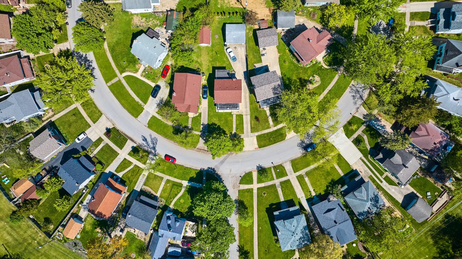 U.S.-Home-Sales-Face-Rising-Contract-Cancellations