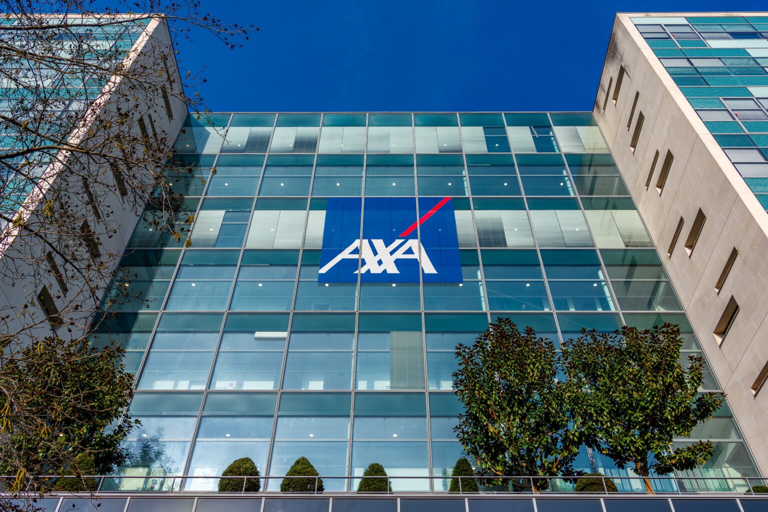 AXA-Wins-908-Million-UK-Court-Ruling-Against-Santander-Over-PPI-Mis-Selling