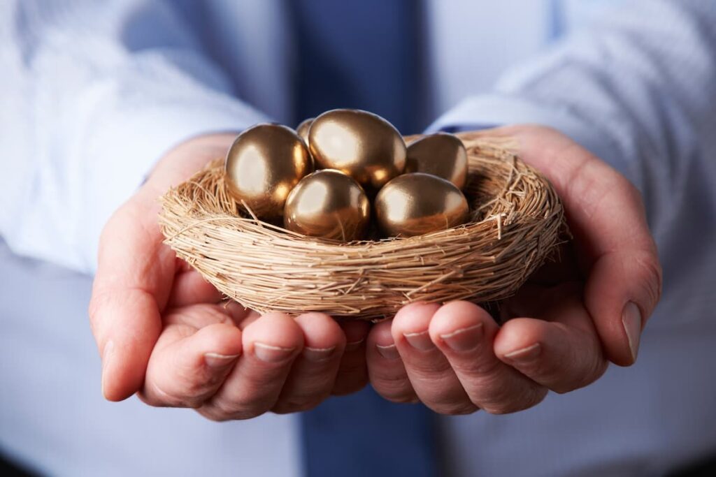 Golden-Egg-Discovery-Reveals-Deep-Sea-Life-Secrets