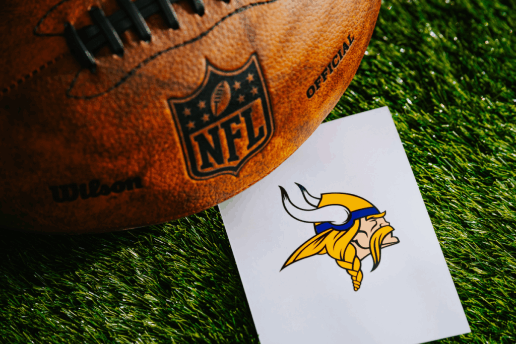 panthers-trade-adam-thielen-back-to-vikings