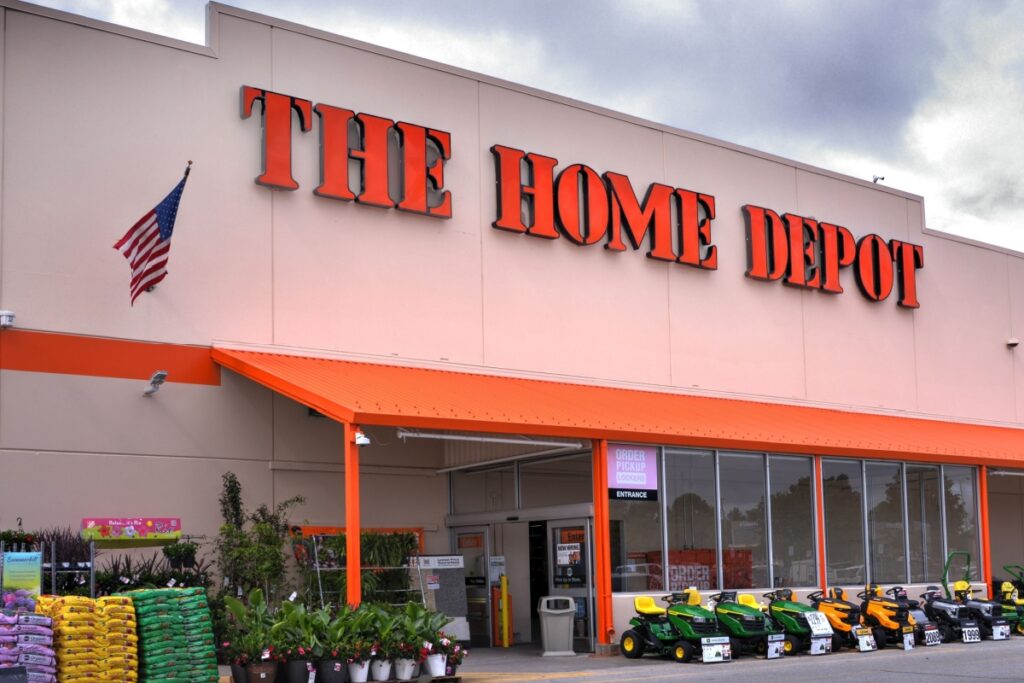 Home-Depot-Day-Laborer-Sites-Targeted-by-Immigration-Sweeps