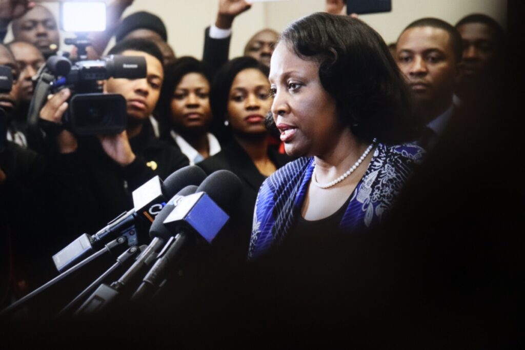 Judge-Halts-Trumps-Removal-Of-Fed-Governor