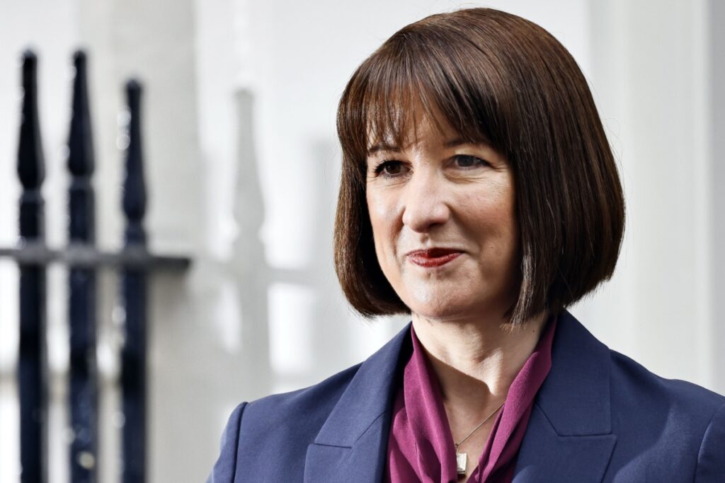 UK-Plans-Easier-Routes-to-Attract-Skilled-Workers