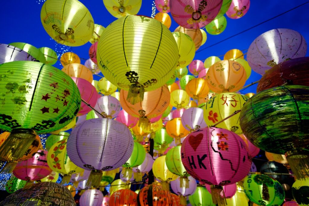 China-Travel-Surge-Conceals-Intensifying-Price-War