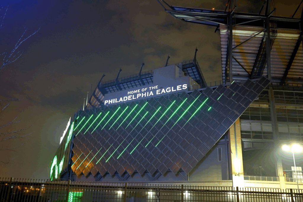 Jaelan-Phillips-Shines-in-Eagles-Debut-with-Game-Sealing-Play