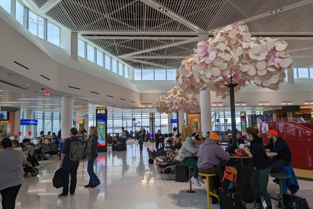 U.S.-Shutdown-Threatens-Thanksgiving-Air-Travel