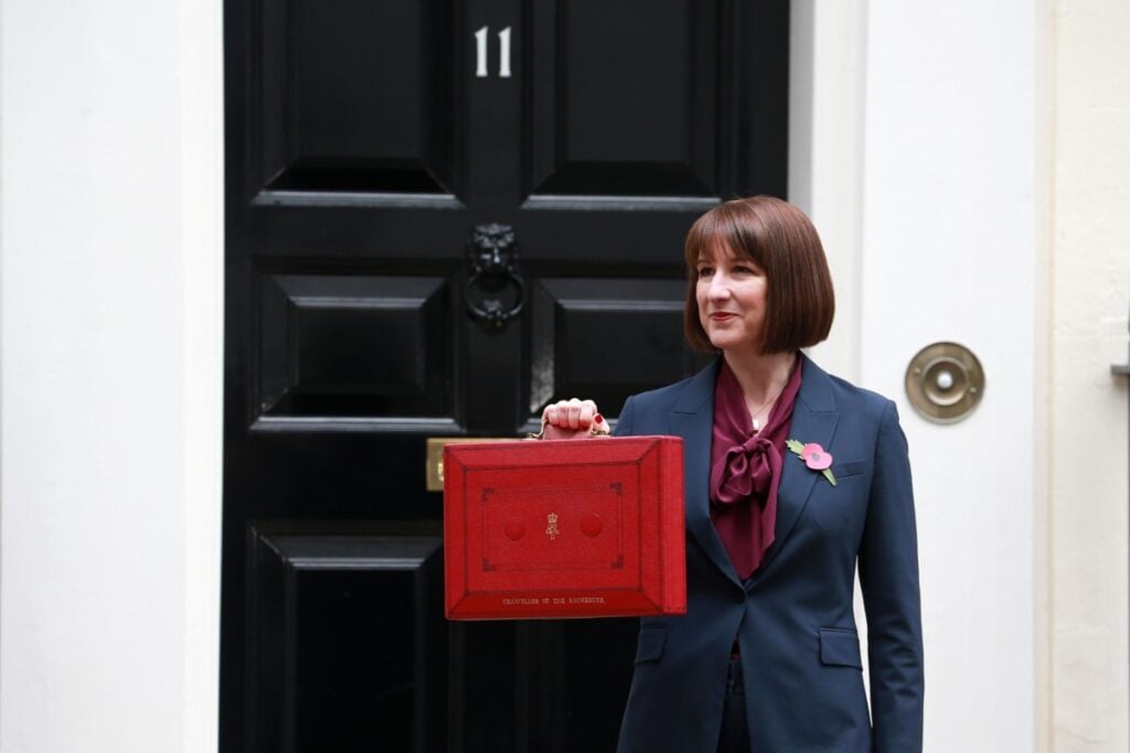 UK-Caps-Tax-Break-On-Pension-Salary-Sacrifice