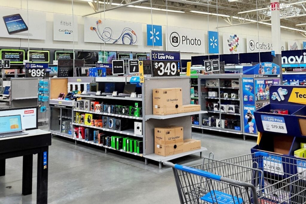 US Retail Sales Edge Higher In September US-Retail-Sales-Edge-Higher-In-September