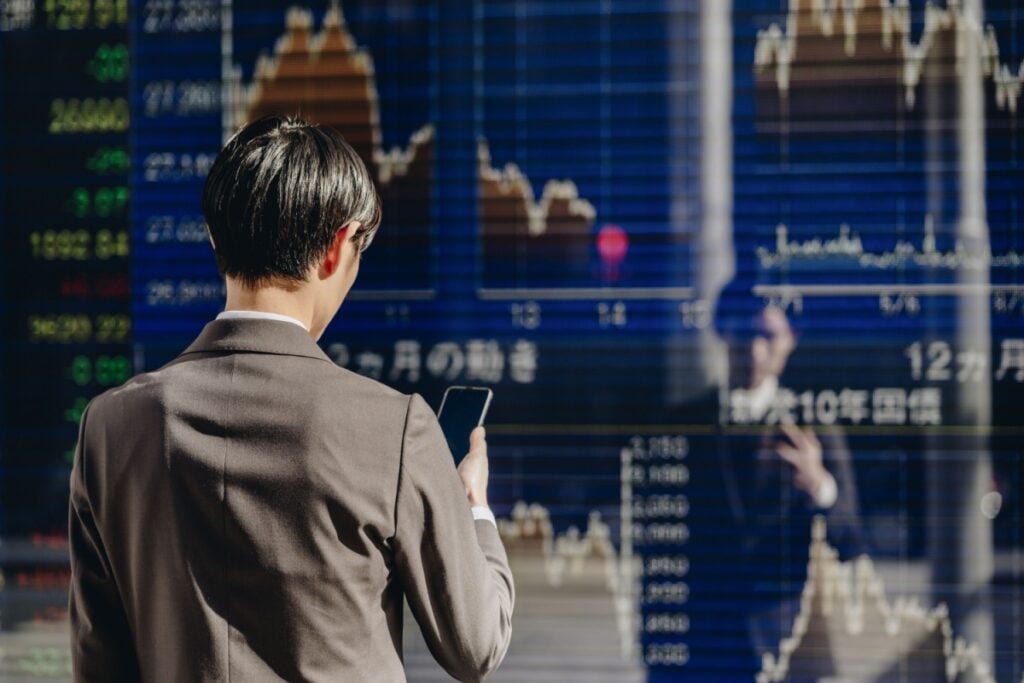 Asian-Stocks-Ease-as-Year-End-Trading-Thins