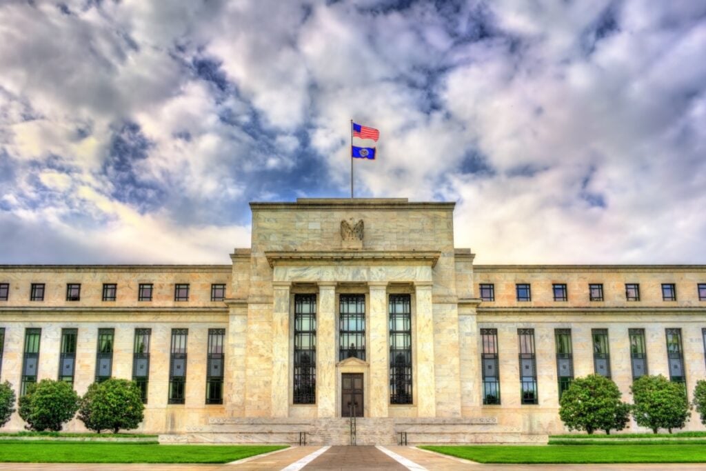 Feds-Miran-Signals-Hell-Stay-Past-Term-End