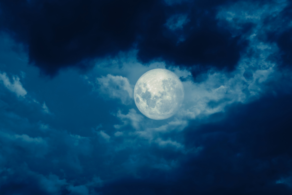 Wolf Supermoon Opens a Remarkable Year for Skywatchers Wolf-Supermoon-Opens-a-Remarkable-Year-for-Skywatchers