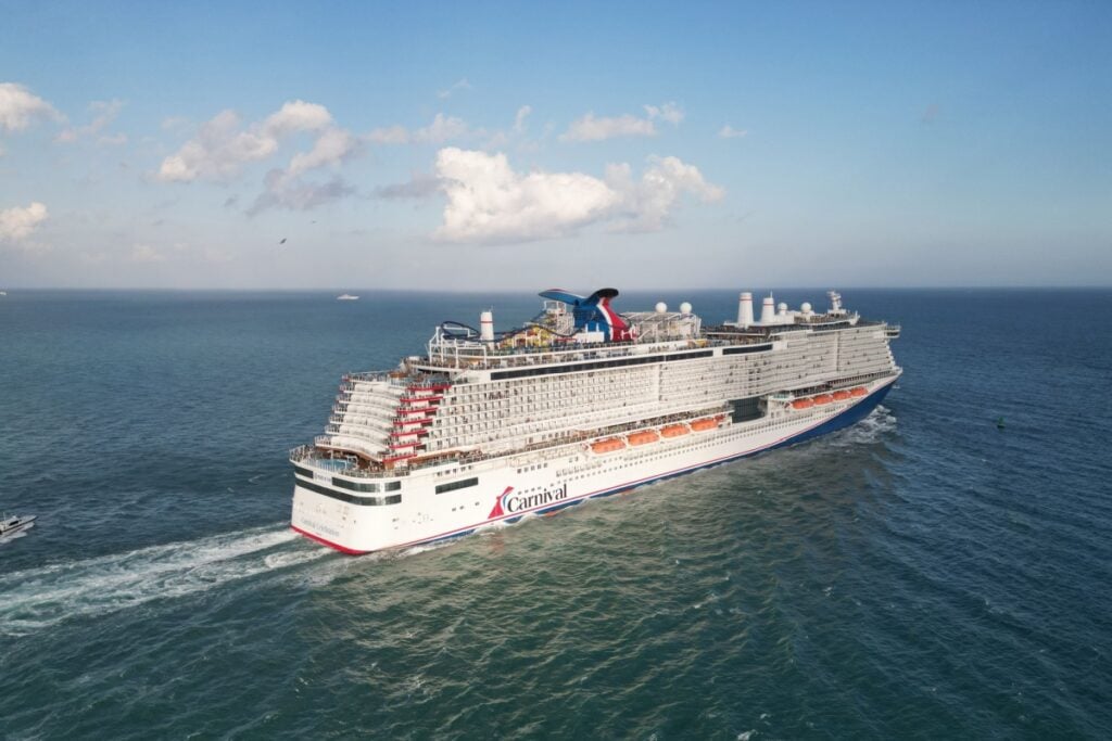 Carnival-Horizon-Boarding-Delayed-After-System-Crash