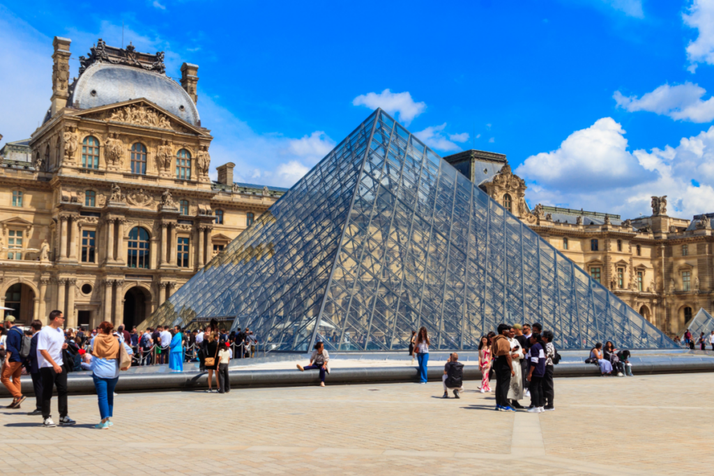 Louvre Museum Probes €10m Ticket Fraud Scheme Louvre-Museum-Probes-E10m-Ticket-Fraud-Scheme