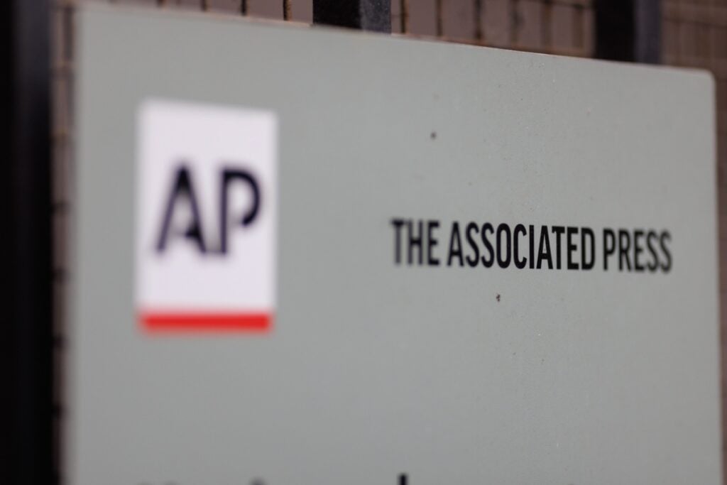 AP-Buyouts-Signal-Shift-in-News-Industry