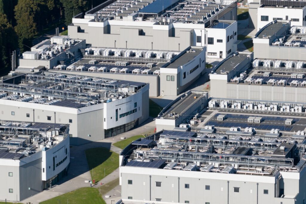 Maine Moves to Pause Large AI Data Centers Maine-Moves-to-Pause-Large-AI-Data-Centers